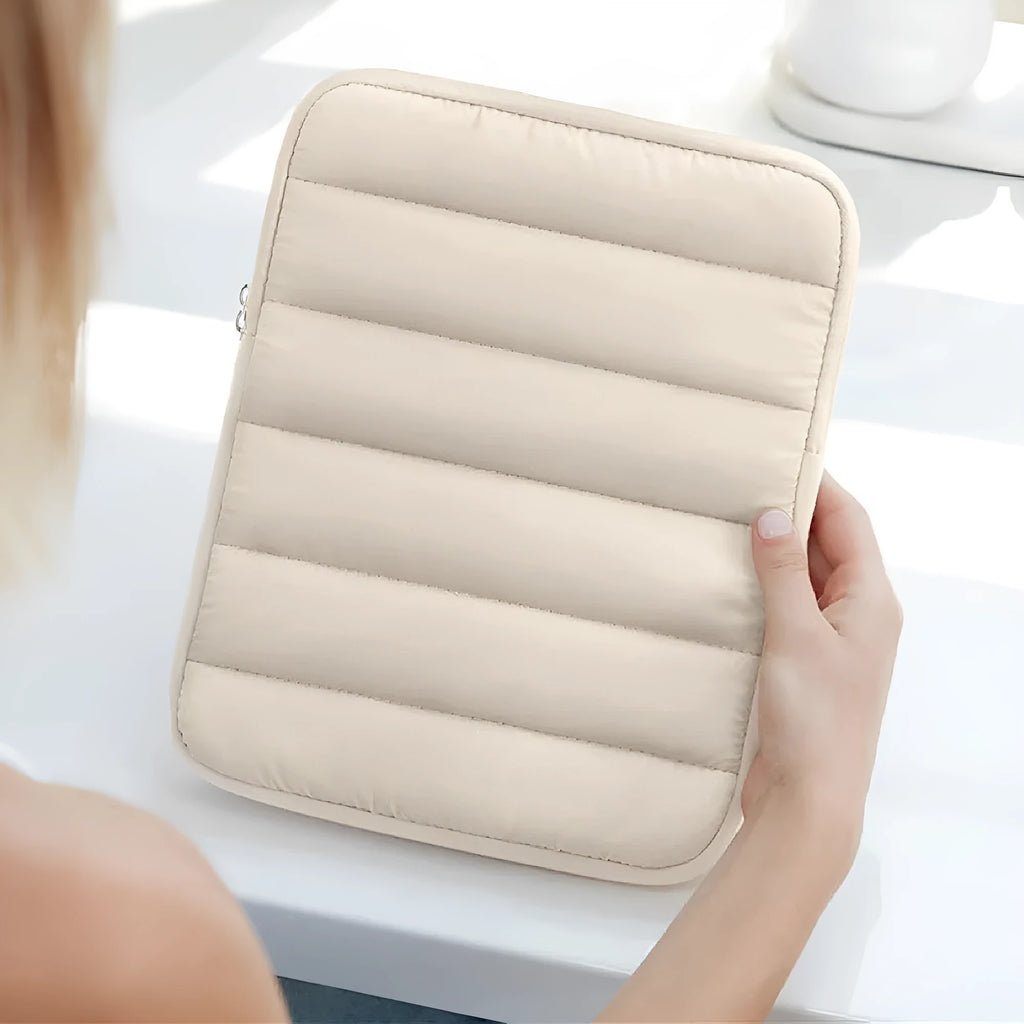 Fluffy air feeling laptop sleeve for 9.7 to 11 inch devices with elastic sides