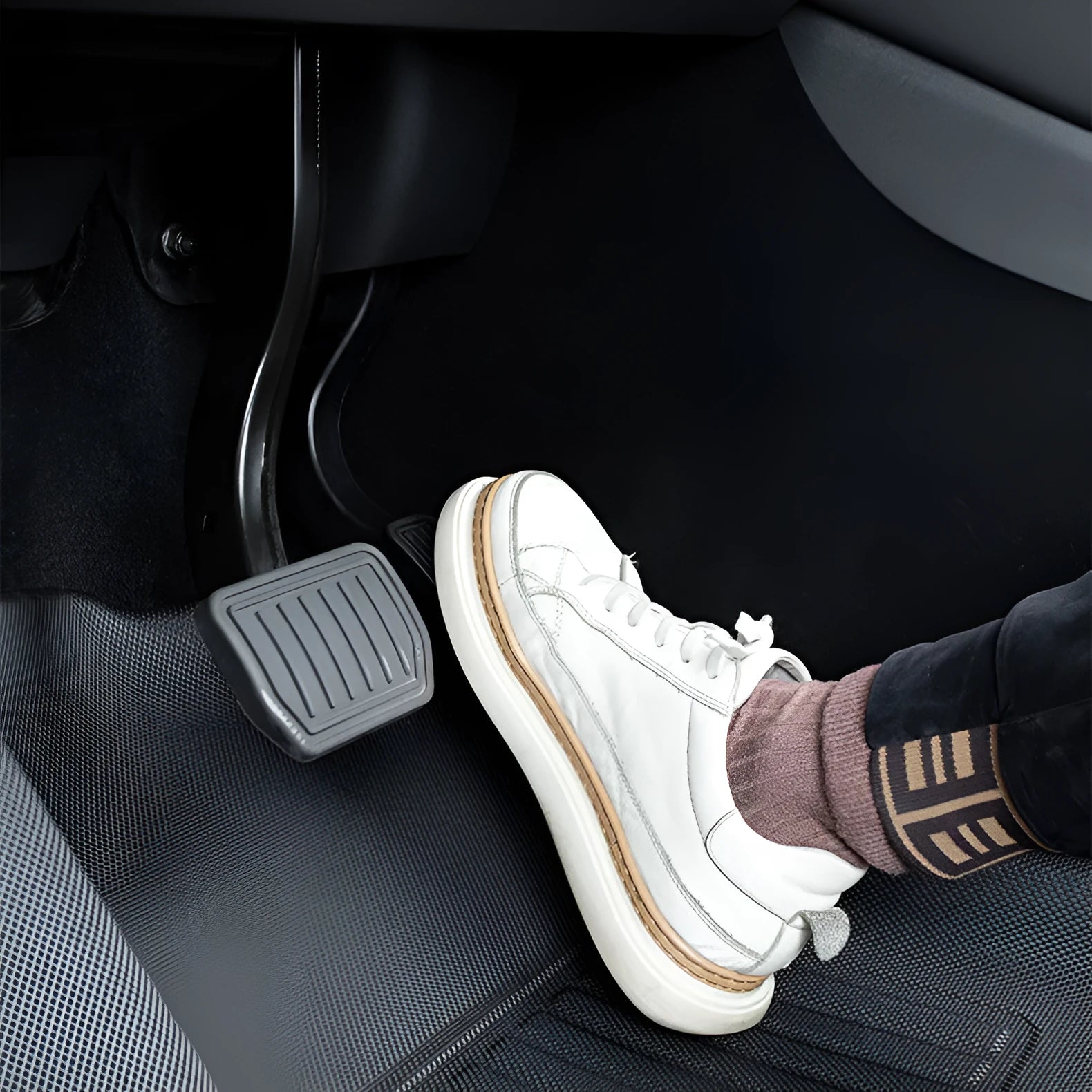 TPR floor mats for Tesla Model Y including foot mats, tailbox mats and front storage compartment mats