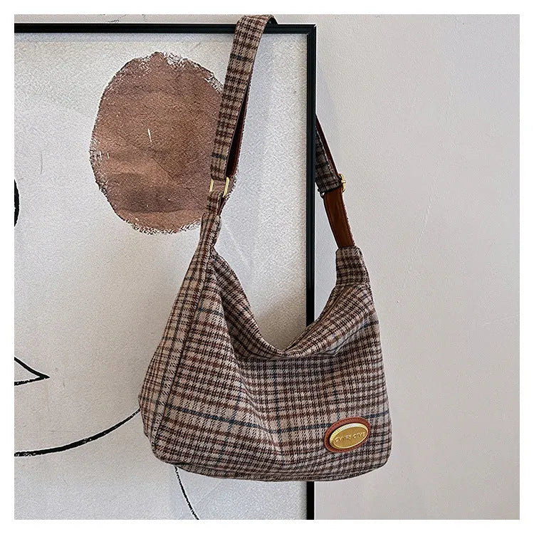 Women's large capacity woolen shoulder bag in horizontal square shape with crossbody strap