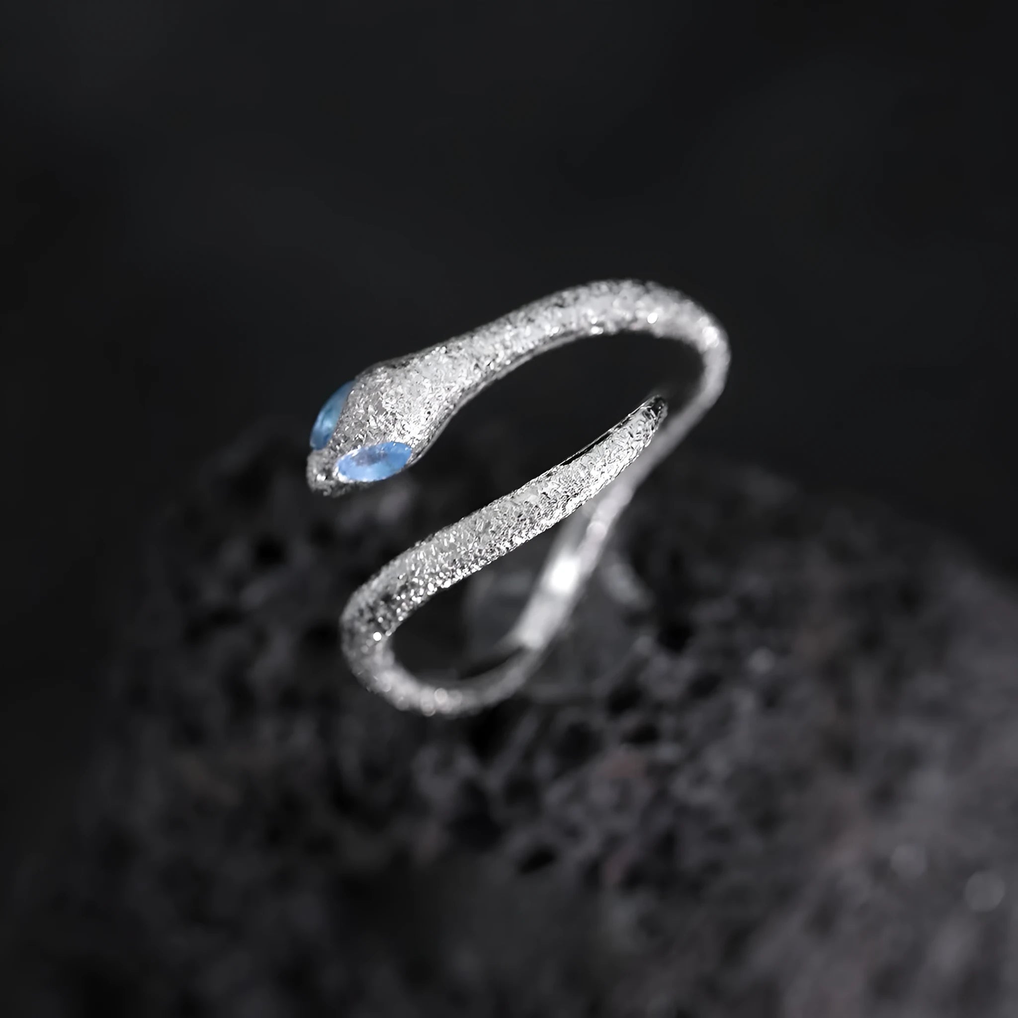 Adjustable opening silver snake ring with electroplated platinum colour finish