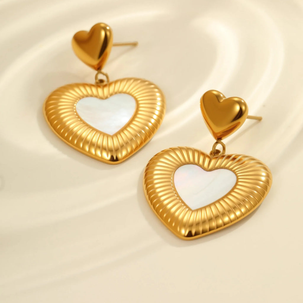 White heart-shaped fritillary earrings with 18K gold electroplated finish on stainless steel