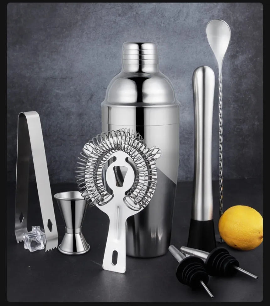 23-piece European style cocktail set with stainless steel and acrylic bar tools
