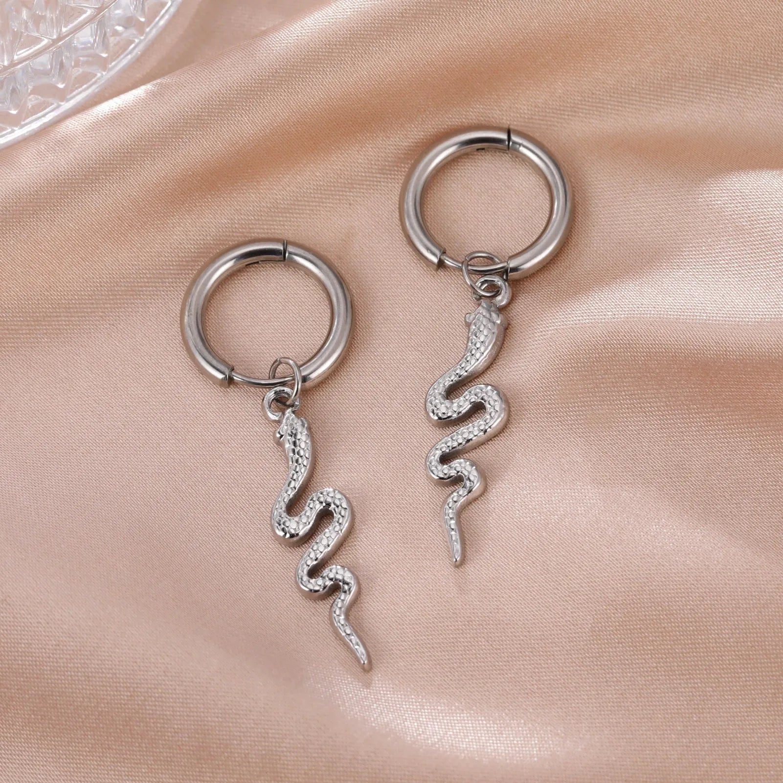 Stainless steel snake vintage clip earrings in gold or steel colour