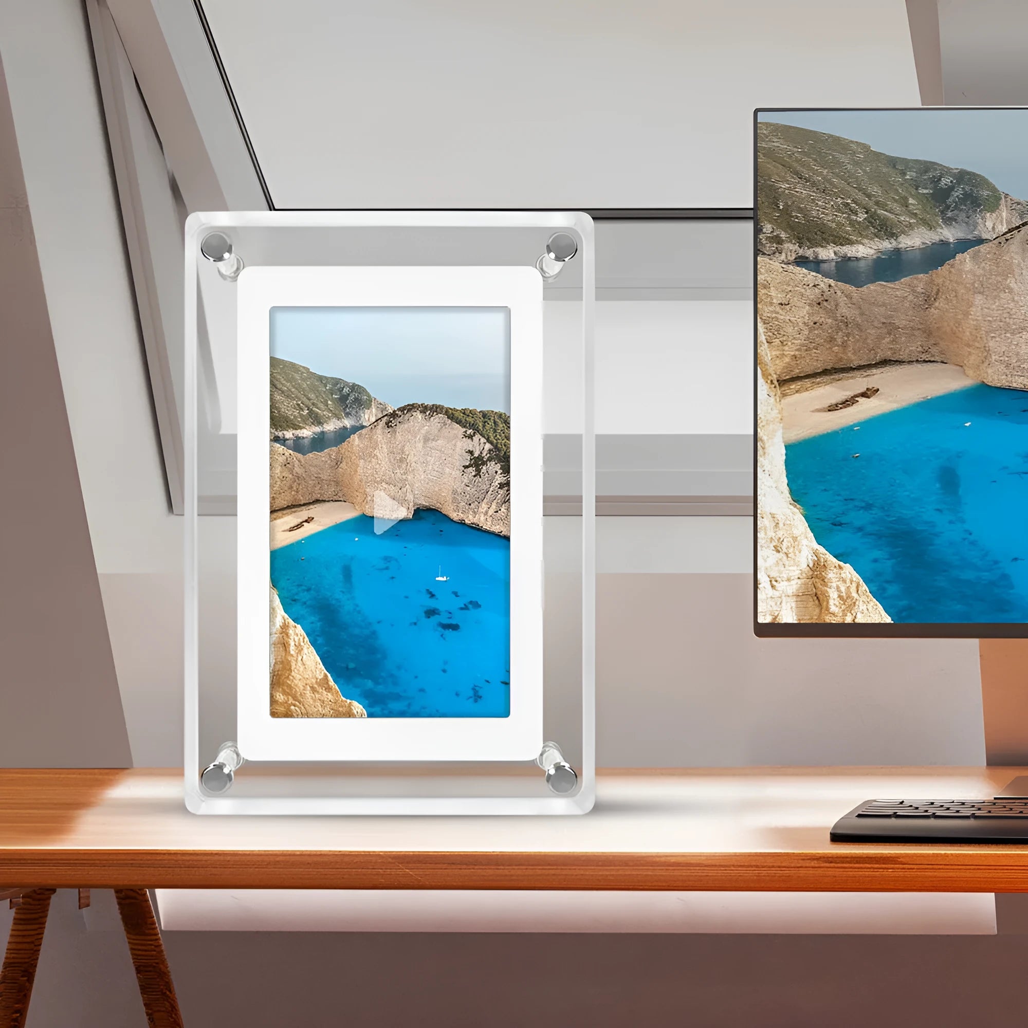5-inch transparent acrylic digital photo frame with IPS screen and anti-dumping bracket, showing a photo on display