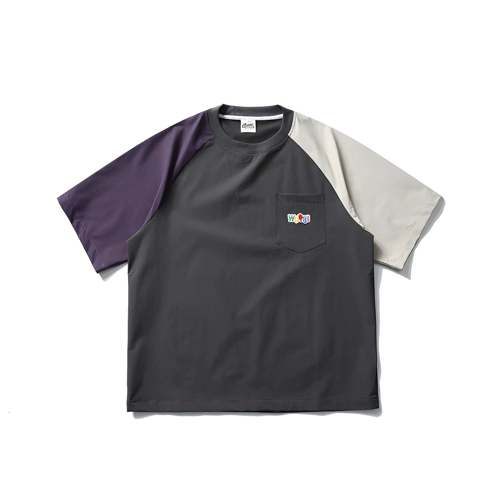 Dark grey men's contrast colour raglan sleeve t-shirt with loose fit casual styling