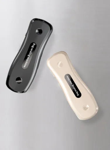 Small USB rechargeable portable sealing machine for kitchen food preservation