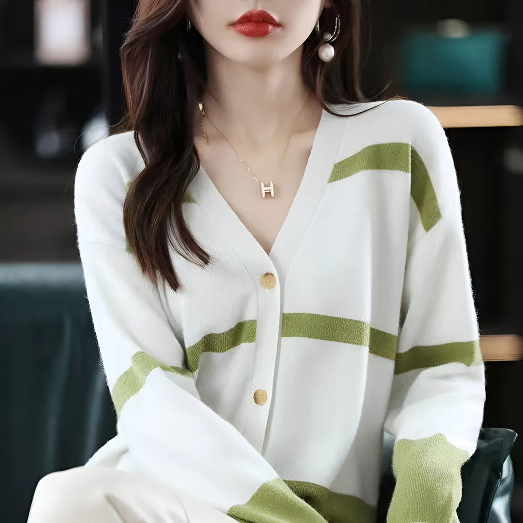 Women's knitted cardigan with 3D stripe pattern in V-neck slim fit design