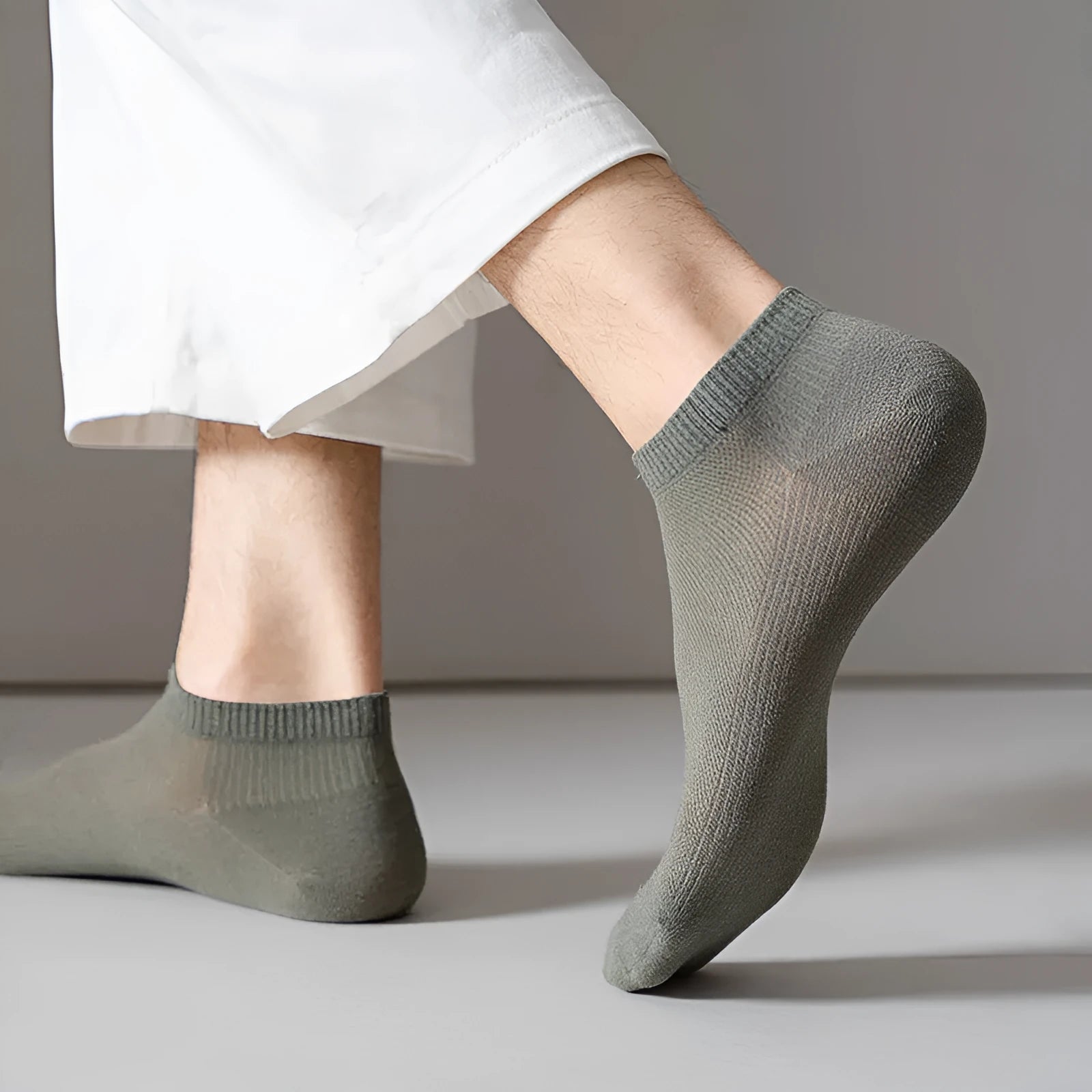 Men's low-cut boat socks in solid colours made from breathable polyester fibre