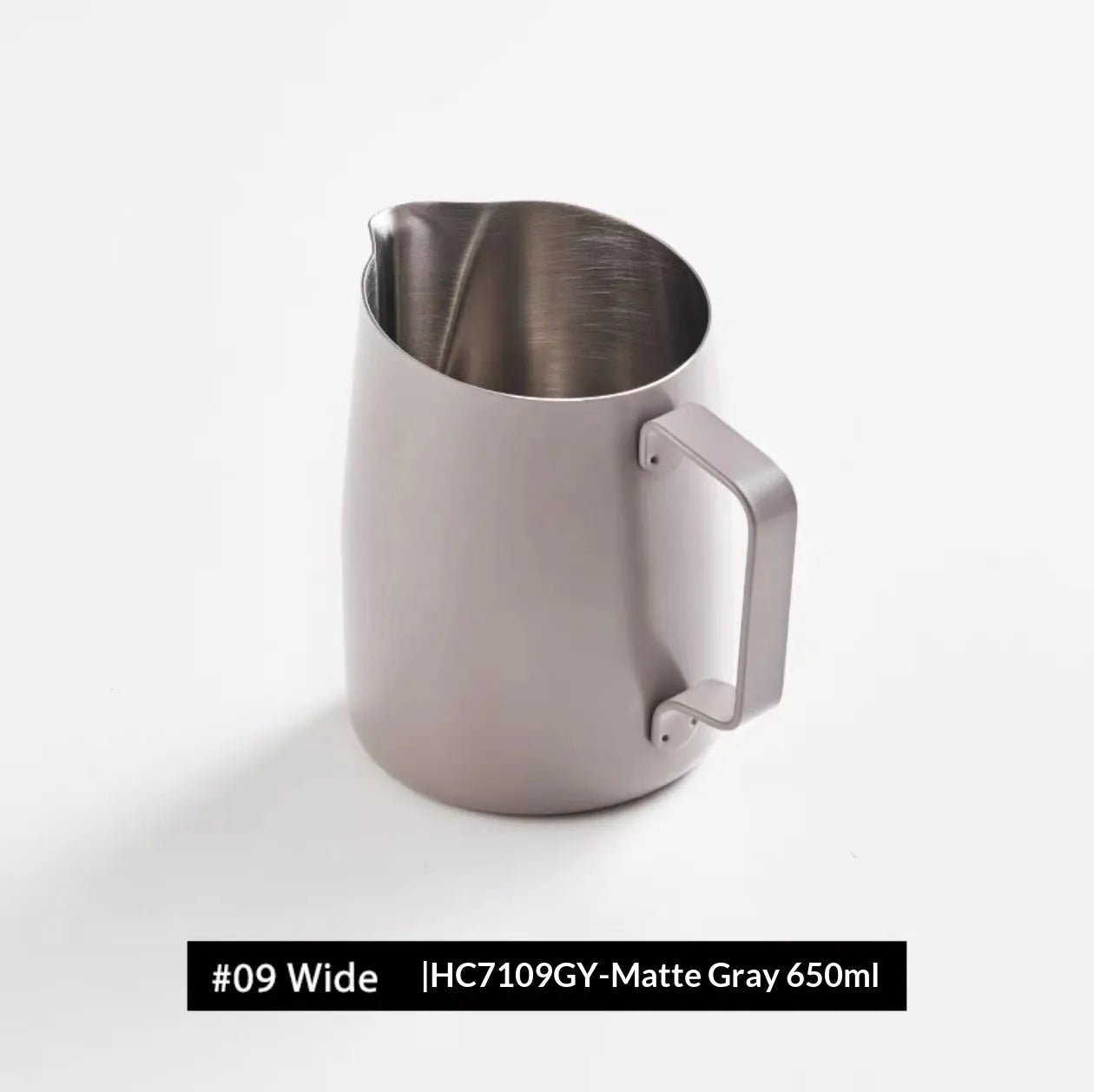 Stainless steel coffee latte art cup with round nozzle in matte gray, 650ML capacity, silk flower finish