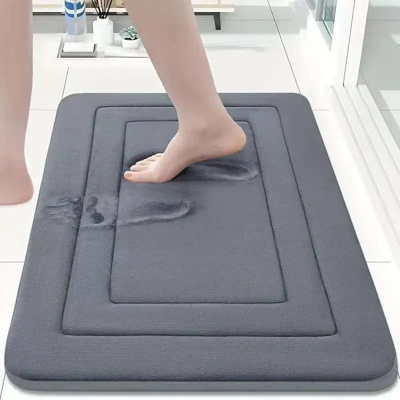 Thickened memory foam anti-slip bathroom mat with coral velvet surface in grey