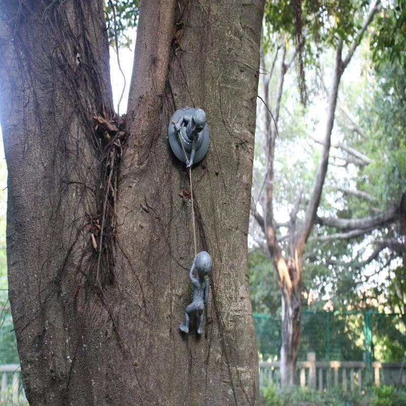 Grey carved resin alien tree sculpture for outdoor garden decoration