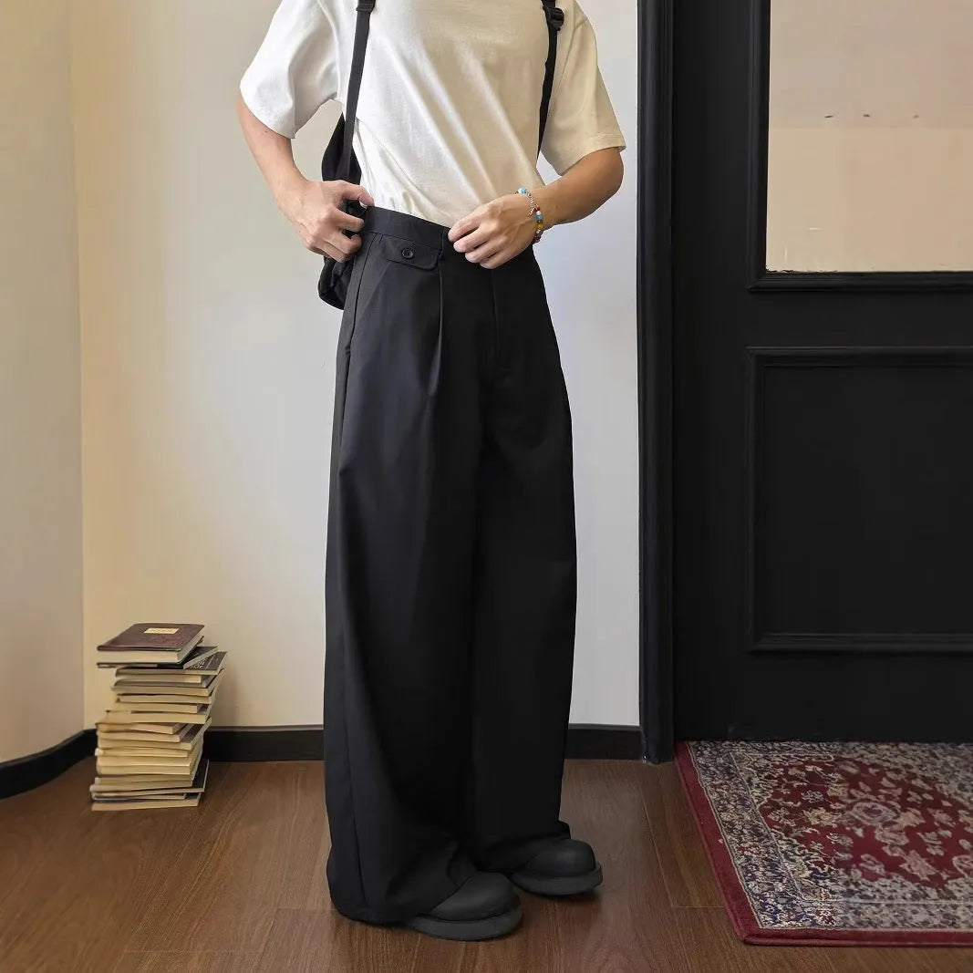Men's straight-leg loose-fit trousers in brown and black solid colours