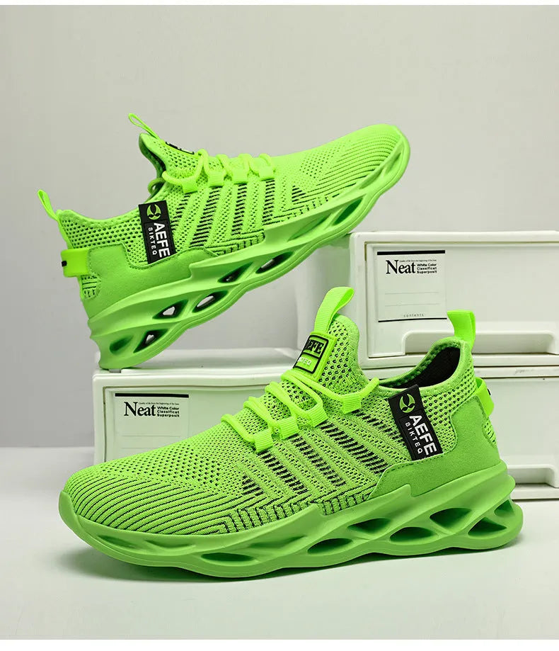 Men's black mesh casual running shoes with cross straps and round toe in Korean style