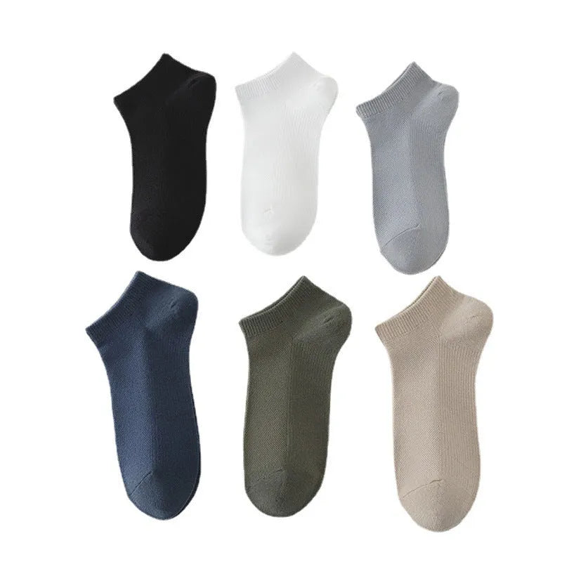 Men's low-cut boat socks in solid colours made from breathable polyester fibre