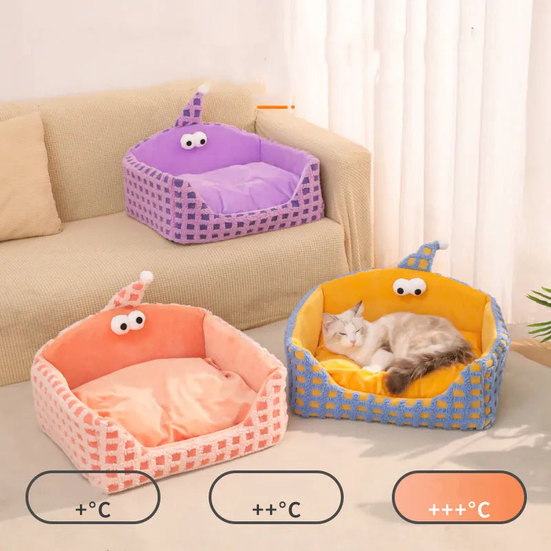 Green triangular cat bed with removable sponge pad, shown disassembled for washing.
