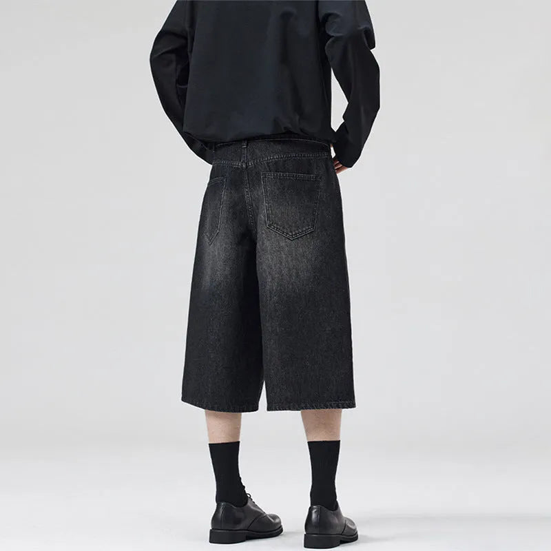 Men's loose-fit cropped denim shorts in straight-leg style for summer casual wear