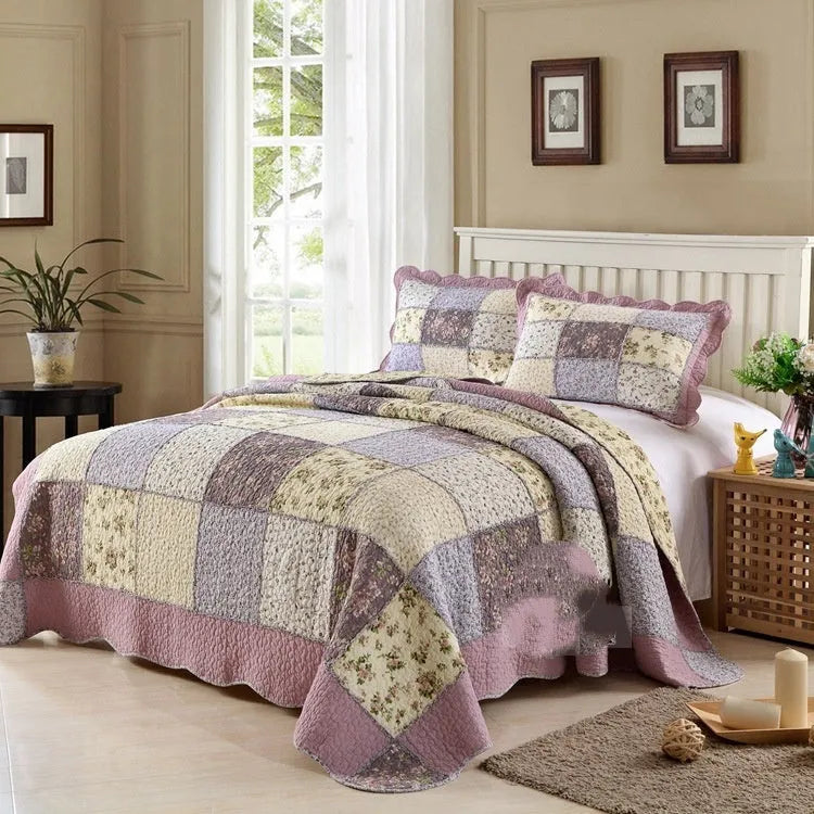 Pure cotton quilted bedspread and two pillowcases set on a bed, showing Korean style and non-slip texture.