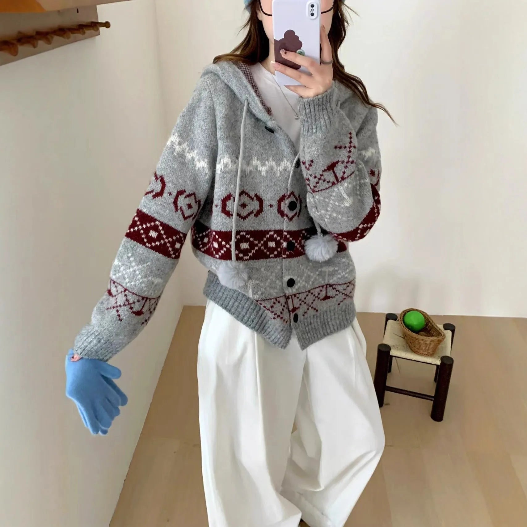 Geometric pattern loose brocade sweater coat for women in grey