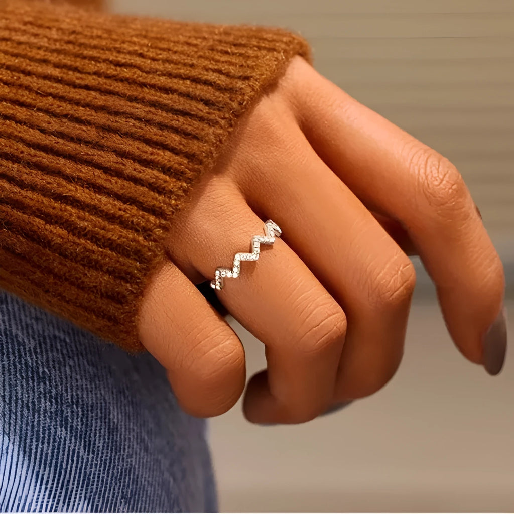 Wave pattern zircon inlaid ring in 925 silver, adjustable opening, gold colour finish, geometric wavy design