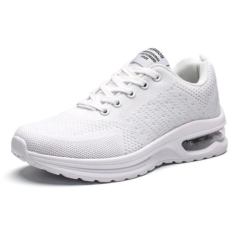 Flyknit mesh running shoes in multiple colours with round toe design and PU soles