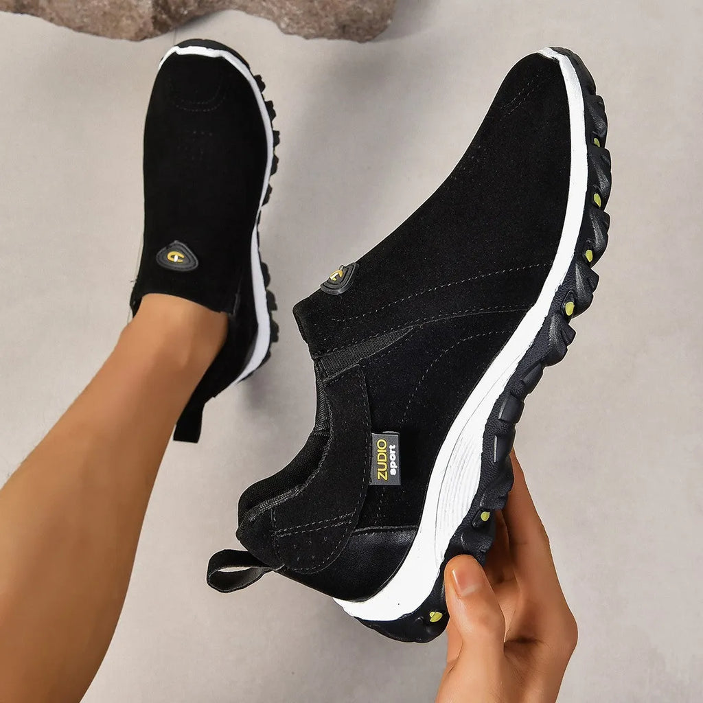 Men's round head fashion shoes in slip-on design with shallow mouth, showing colour options