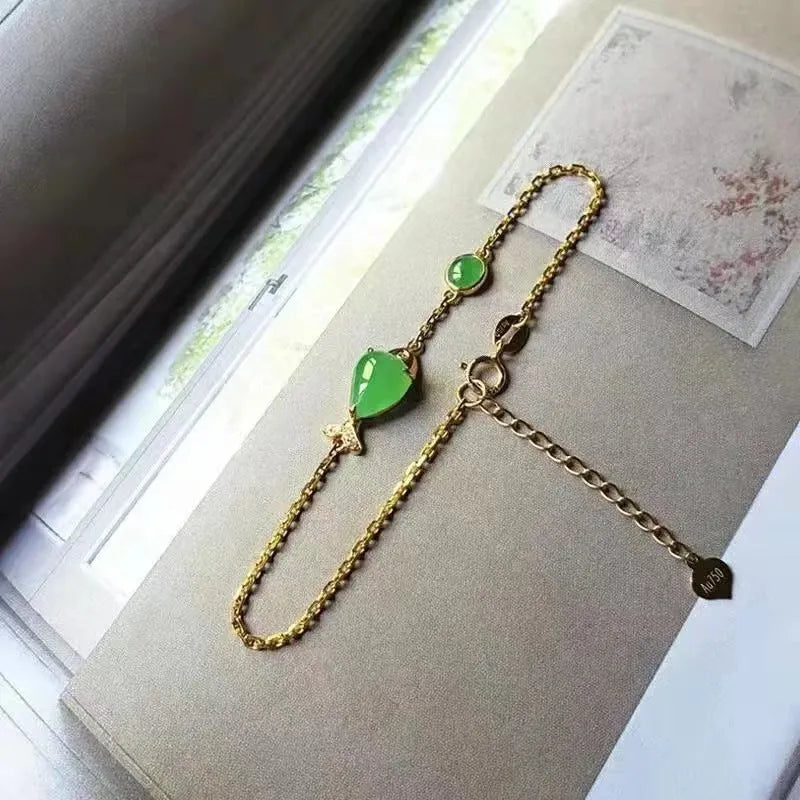 Retro-style yellow gold coloured bracelet made from copper and plastic with a minimalist design.
