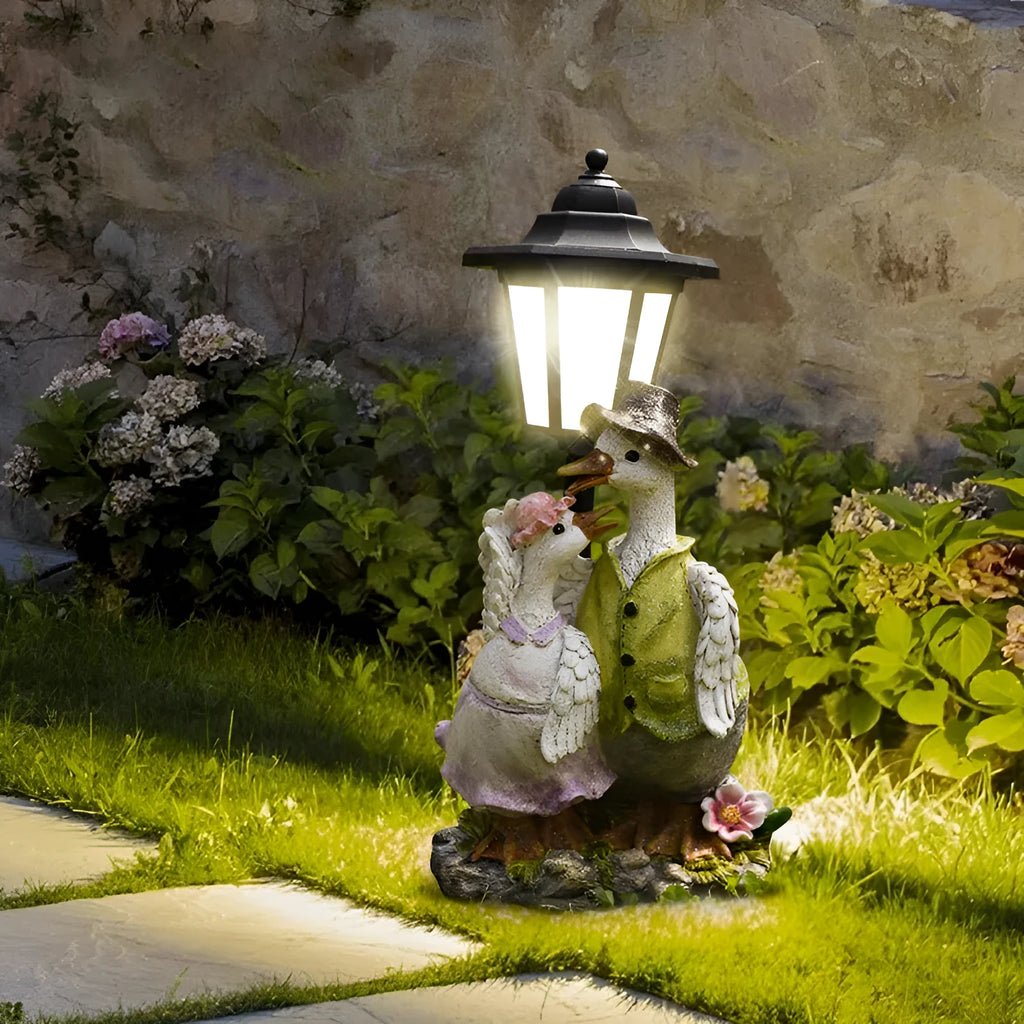 Hexagonal solar garden lamp in synthetic resin with American country style design