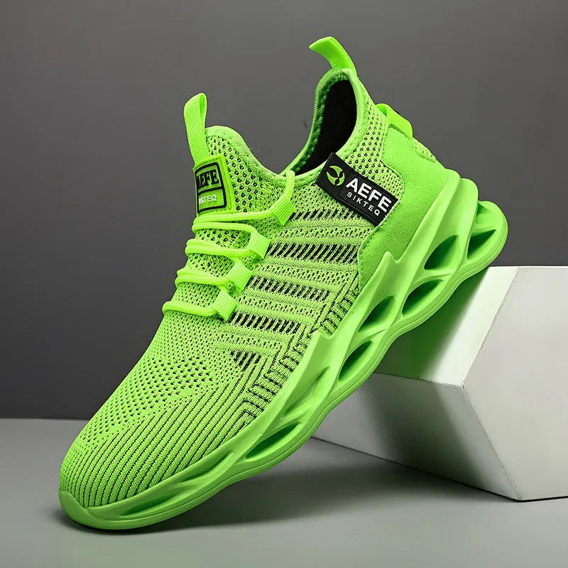 Men's black mesh casual running shoes with cross straps and round toe in Korean style