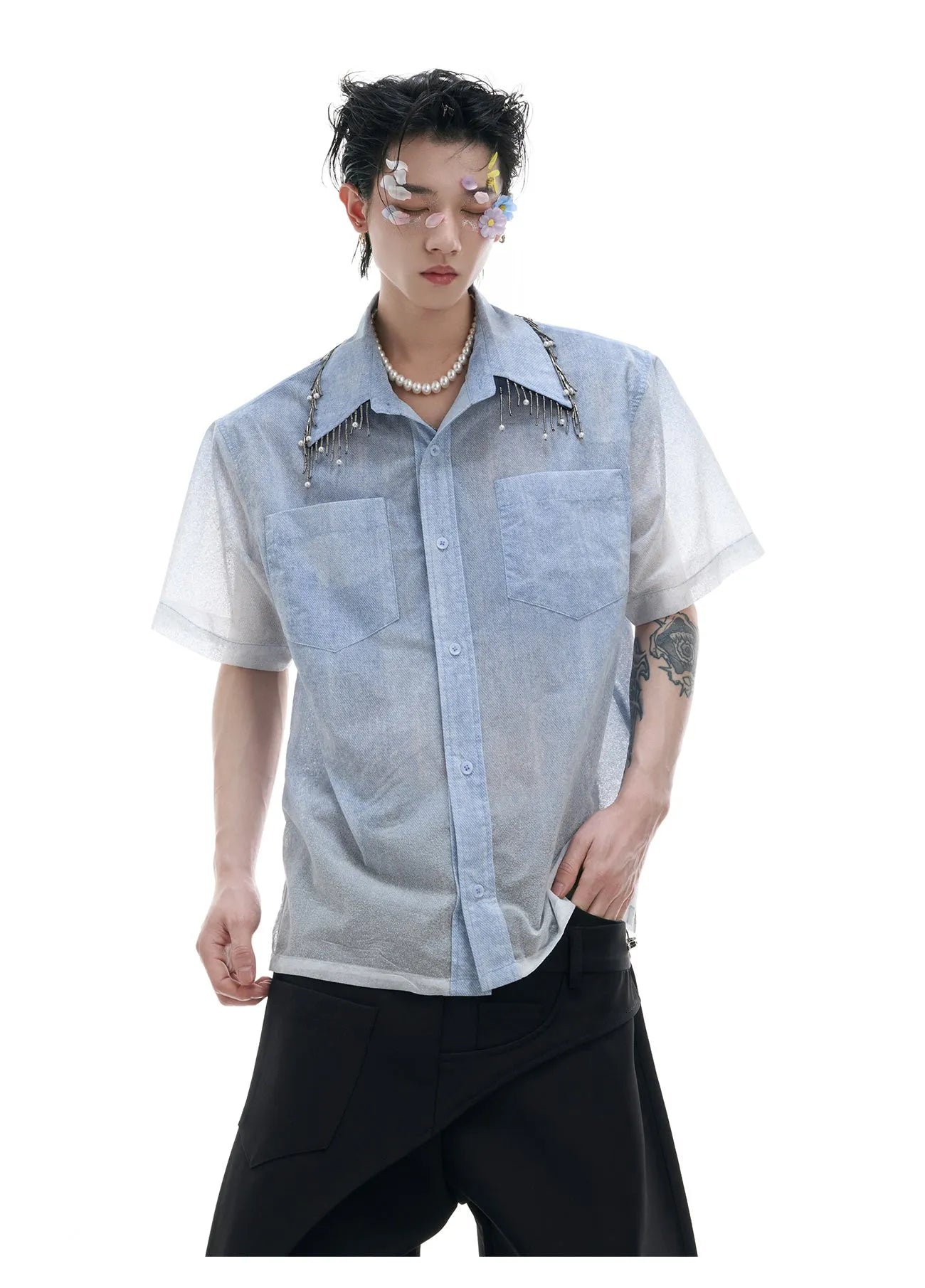 Men's loose fit blue and white gradient short sleeve shirt with quilted details
