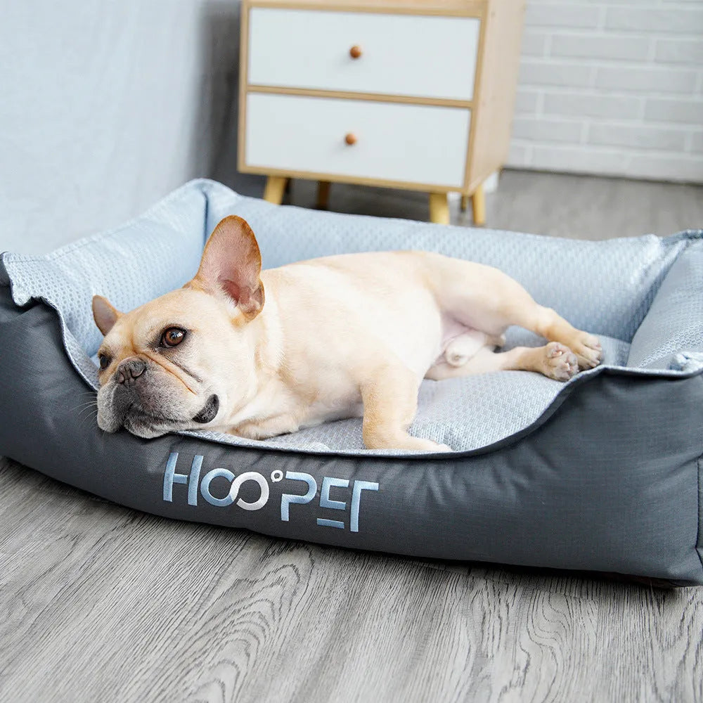 Pet bed with removable cover in three sizes for small to medium dogs and cats