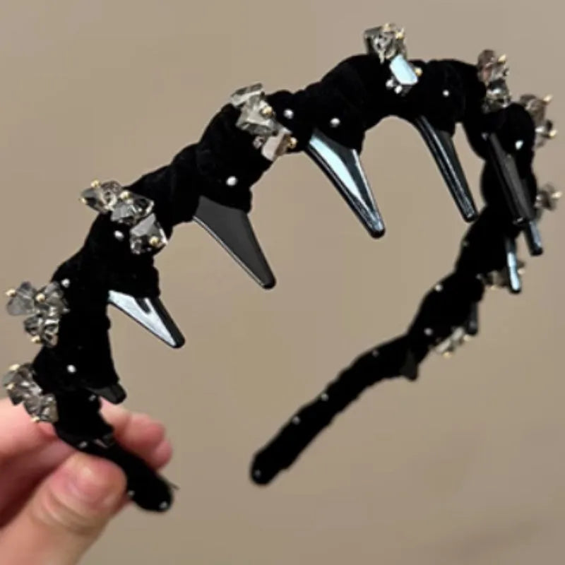 Velvet hairband with crystal wave decoration in non-slip design for face care routines