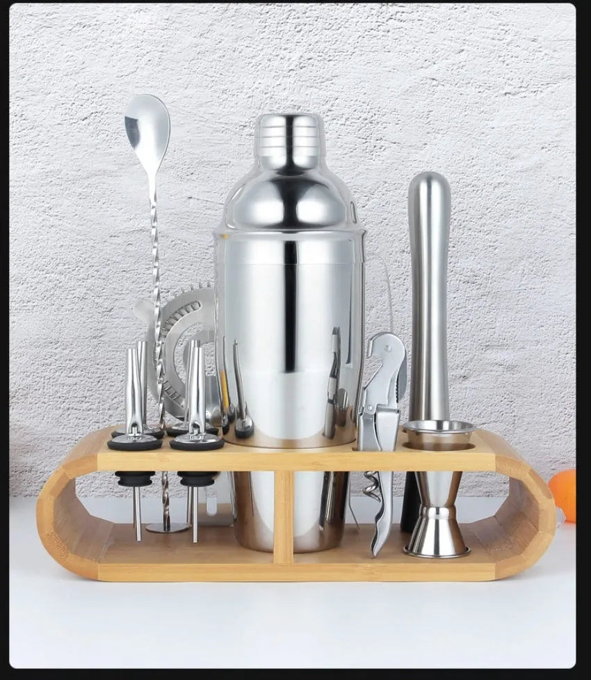 23-piece European style cocktail set with stainless steel and acrylic bar tools