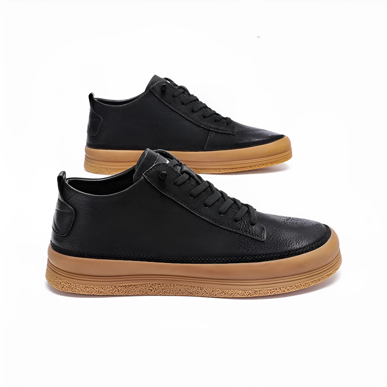 Men's black leather casual shoes with round toe and flat rubber sole on a white background.