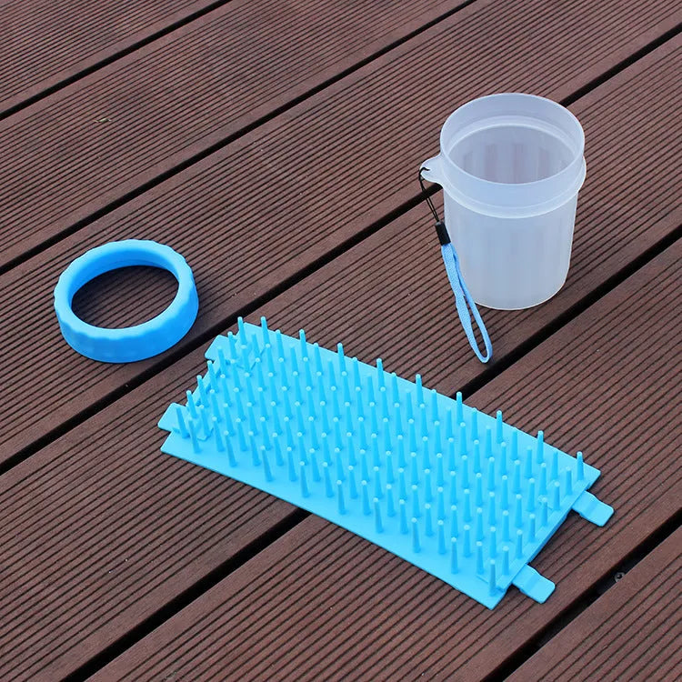 Silicone dog footwash bucket with PP base in blue, pink, or green colours for pet paw cleaning