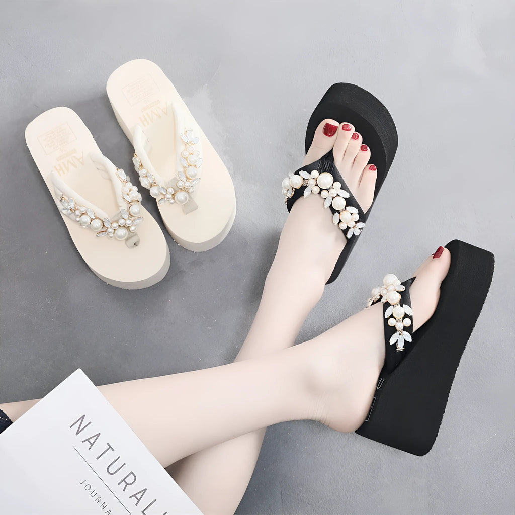 Women's high-heeled flip-flops in black and beige with cotton cloth upper