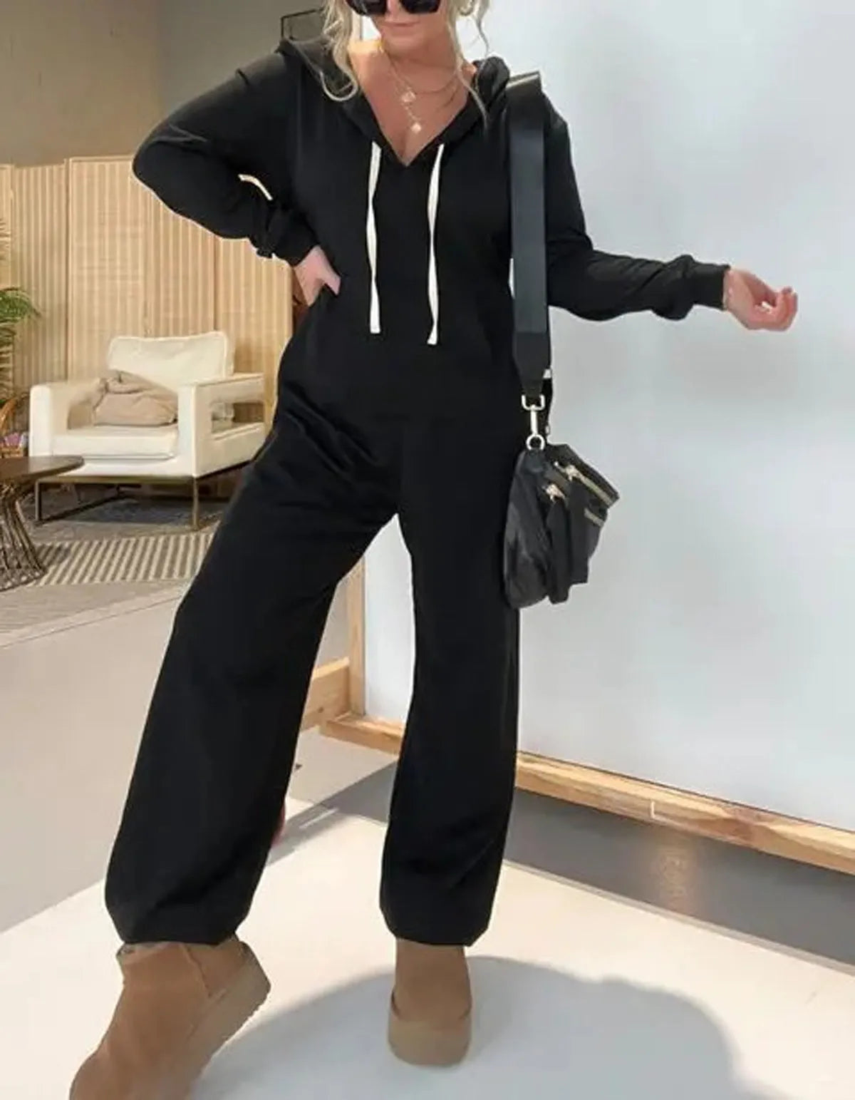Autumn winter one-piece hoodie jumpsuit for women in solid colour spandex with long sleeves and front pocket