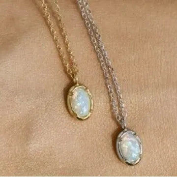 S925 silver plating jelly opal pendant necklace with geometric oval design on silver chain