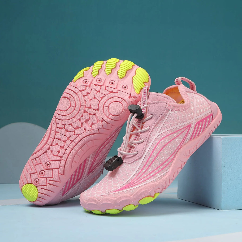Children's quick-drying wading swimming shoes with non-slip rubber soles and elastic band closure