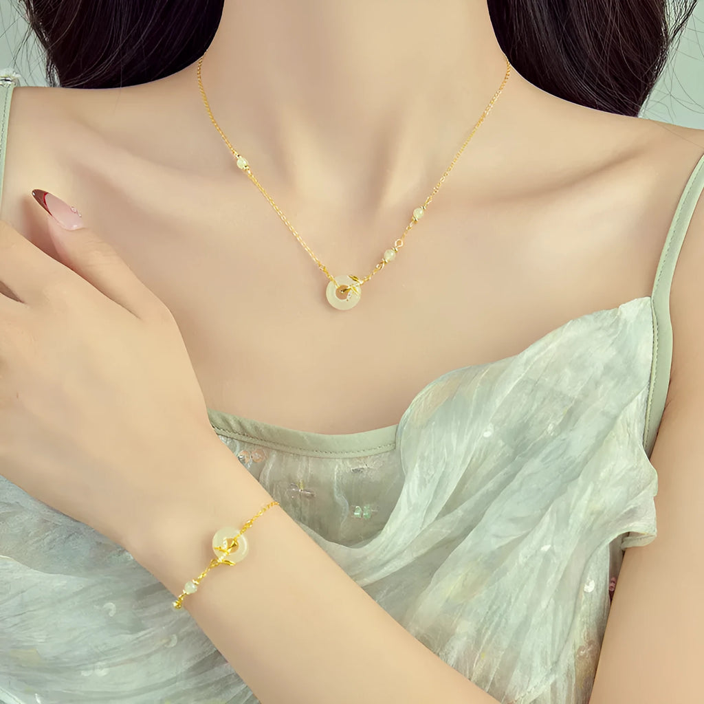 Women's Hetian Jade safety buckle bracelet in antique style with peace buckle design