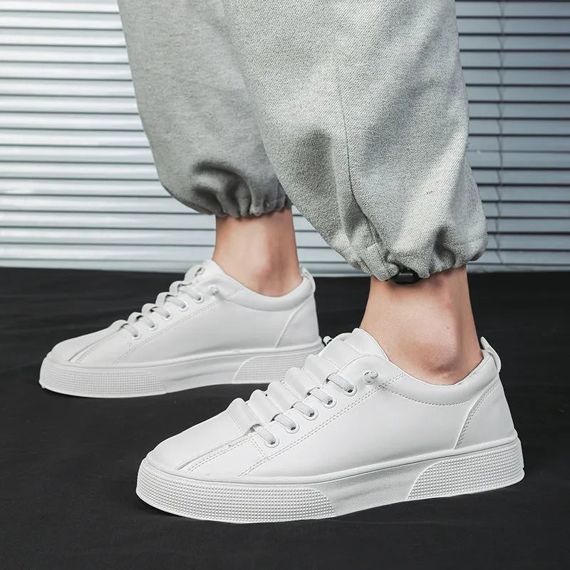 Men's black and white sports leisure mesh shoes with synthetic leather upper and PVC sole